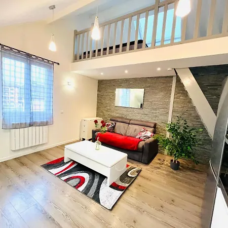 Le Red Loft A 5min Du Centre-ville Avec Parking Privatif Gratuit Appartement