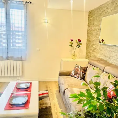 Le Red Loft A 5min Du Centre-ville Avec Parking Privatif Gratuit Appartement Annecy